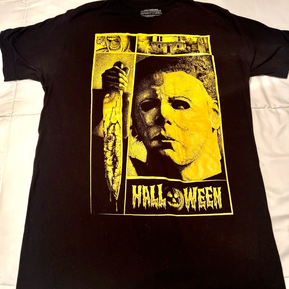 Halloween Michael Myers Black and Yellow Graphic‎ T-Shirt-Medium